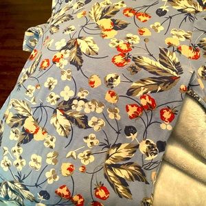 Ralph Lauren. Ladies top. Size XL. Multi color.